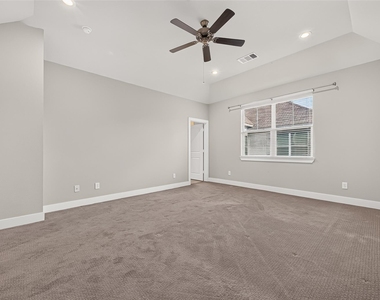 8802 Hollister Pine Court - Photo Thumbnail 39