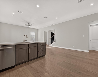 8802 Hollister Pine Court - Photo Thumbnail 27
