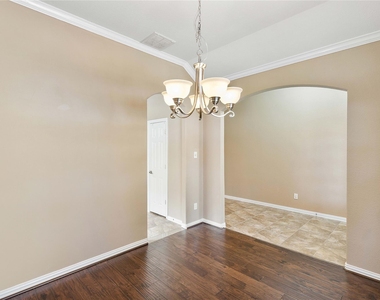 13814 Mckinney Creek Lane - Photo Thumbnail 6