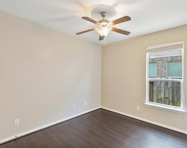 13814 Mckinney Creek Lane - Photo Thumbnail 26