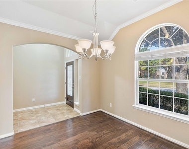 13814 Mckinney Creek Lane - Photo Thumbnail 5