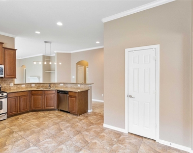 13814 Mckinney Creek Lane - Photo Thumbnail 9