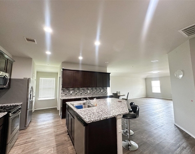 1807 Brady Shores Drive - Photo Thumbnail 1