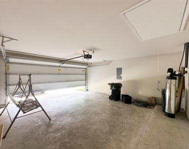 1807 Brady Shores Drive - Photo Thumbnail 15