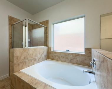 2802 Ridgeglen Lane - Photo Thumbnail 22