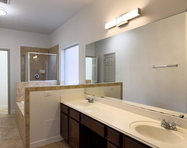 2802 Ridgeglen Lane - Photo Thumbnail 21