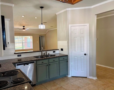 21742 Winsome Rose Court - Photo Thumbnail 9
