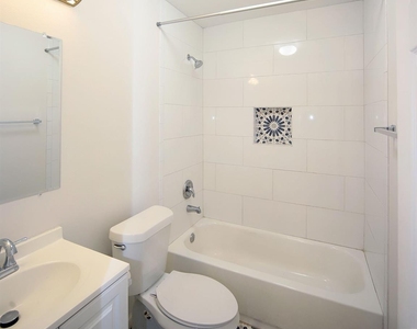 6709 Greenhurst Street - Photo Thumbnail 6