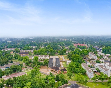 812 Elkhart Street - Photo Thumbnail 34