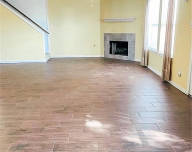8006 Greens Road - Photo Thumbnail 3