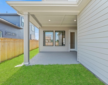 2718 Cottage Place - Photo Thumbnail 13