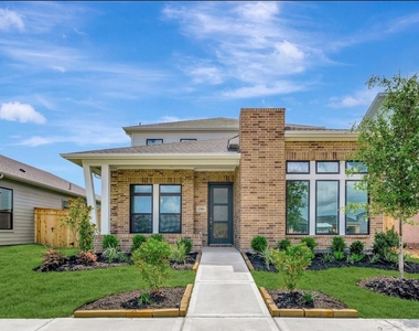2718 Cottage Place - Photo Thumbnail 2
