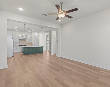 2718 Cottage Place - Photo Thumbnail 9