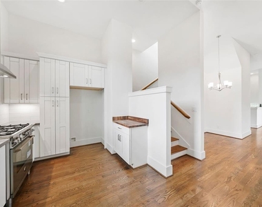 1539 W 23rd Street - Photo Thumbnail 3