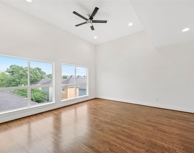 1539 W 23rd Street - Photo Thumbnail 11