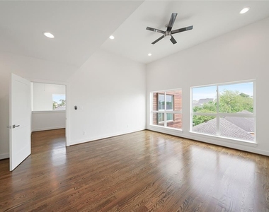 1539 W 23rd Street - Photo Thumbnail 13