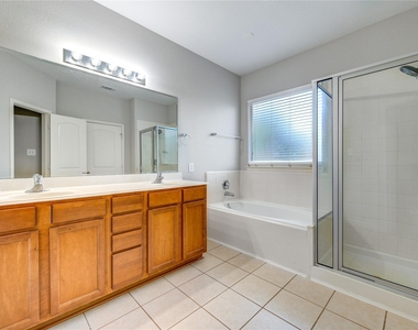 6030 Starbrook Creek Drive - Photo Thumbnail 25