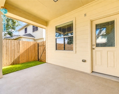 6030 Starbrook Creek Drive - Photo Thumbnail 30