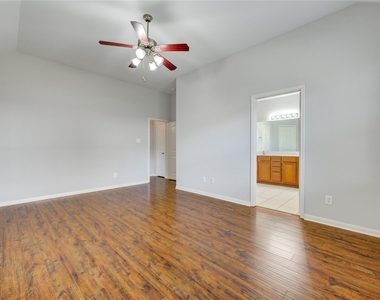 6030 Starbrook Creek Drive - Photo Thumbnail 21