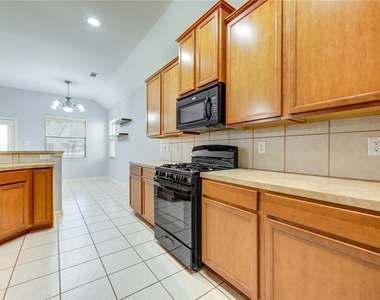 6030 Starbrook Creek Drive - Photo Thumbnail 13