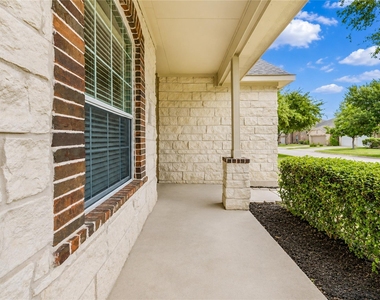 6030 Starbrook Creek Drive - Photo Thumbnail 3