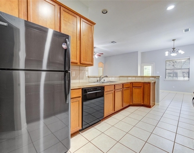 6030 Starbrook Creek Drive - Photo Thumbnail 15