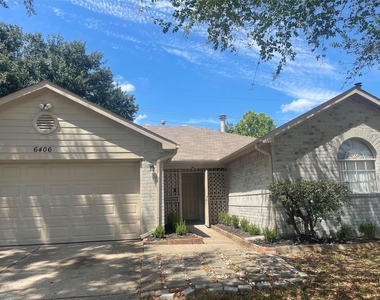 6406 Bayou Crest Drive - Photo Thumbnail 2
