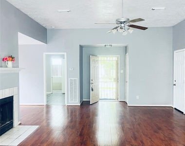 6406 Bayou Crest Drive - Photo Thumbnail 1