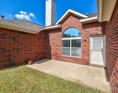 10727 Gilford Crest Drive - Photo Thumbnail 39