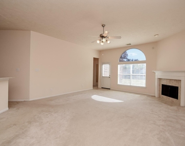 10727 Gilford Crest Drive - Photo Thumbnail 11