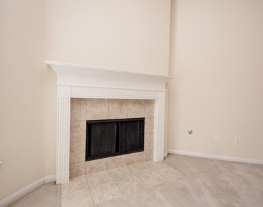 10727 Gilford Crest Drive - Photo Thumbnail 14