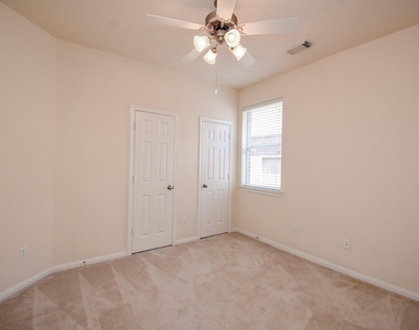 10727 Gilford Crest Drive - Photo Thumbnail 41