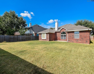 10727 Gilford Crest Drive - Photo Thumbnail 38