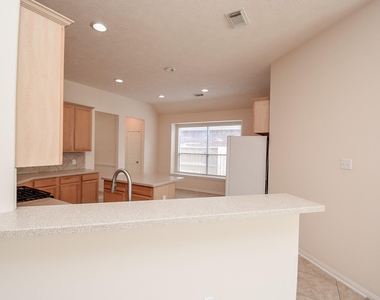 10727 Gilford Crest Drive - Photo Thumbnail 17