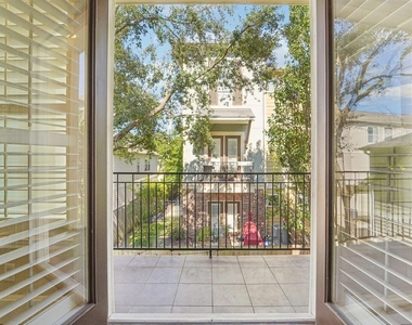 2421 Beall Street - Photo Thumbnail 4
