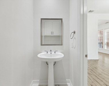13639 Brookbluff Lane - Photo Thumbnail 14