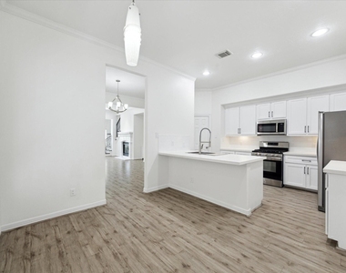 13639 Brookbluff Lane - Photo Thumbnail 12