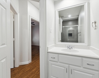 13639 Brookbluff Lane - Photo Thumbnail 22