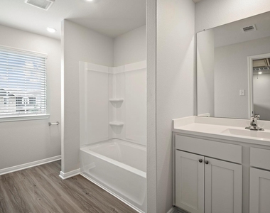 15646 Honey Cove Drive - Photo Thumbnail 8