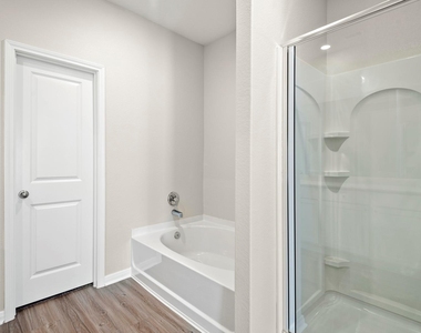 15646 Honey Cove Drive - Photo Thumbnail 6
