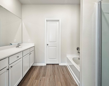 15646 Honey Cove Drive - Photo Thumbnail 5