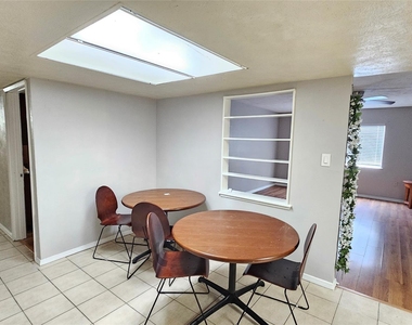 15303 Gran Vista Drive - Photo Thumbnail 14