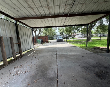 6009 Maple Street - Photo Thumbnail 14