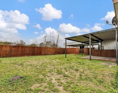 6009 Maple Street - Photo Thumbnail 11