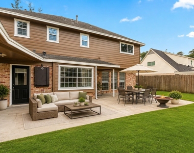 560 Landfall Lane - Photo Thumbnail 35