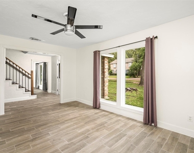 560 Landfall Lane - Photo Thumbnail 12