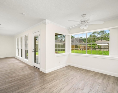 560 Landfall Lane - Photo Thumbnail 17