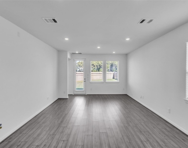 7734 Primrose Myrtle Lane - Photo Thumbnail 18