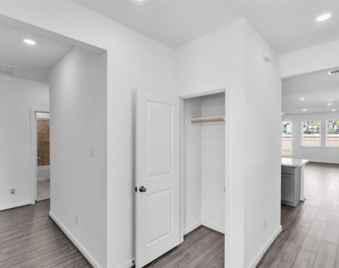 7734 Primrose Myrtle Lane - Photo Thumbnail 5