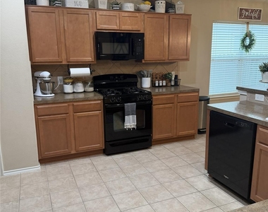 4714 Woodspring Glen Lane - Photo Thumbnail 6